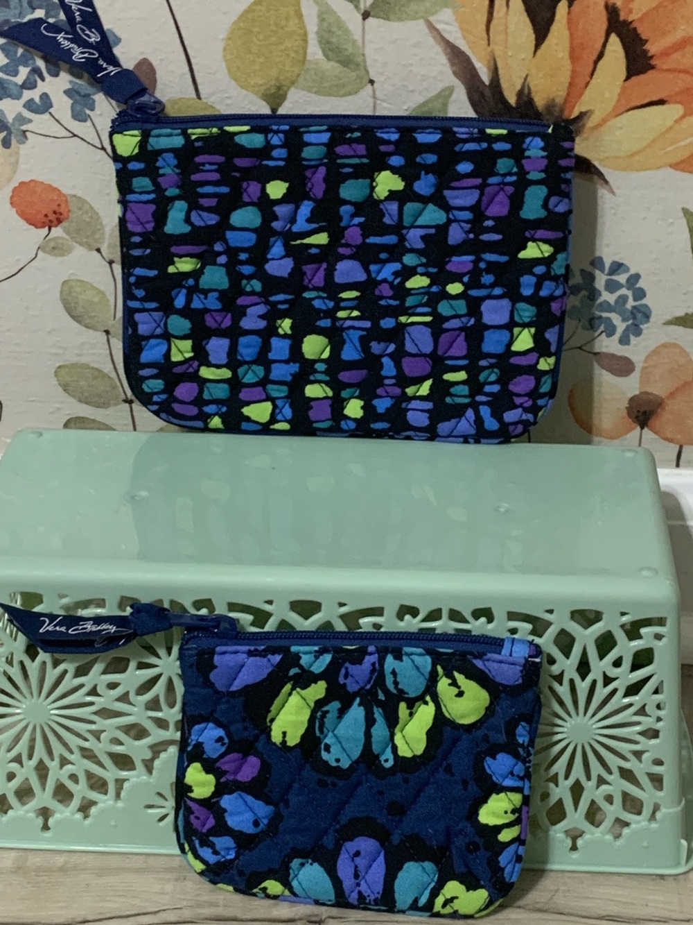 🌸 Vera Bradley Indigo Pop cosmetic Makeup Bags Quilted Zip Pouch Set Retired